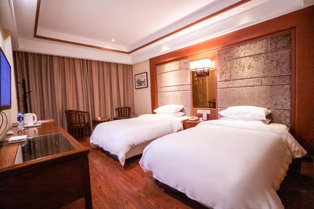 Wuyue Qianmen Hotel Jiaxing Exteriör bild